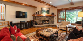 Bearpaw D1 condo Avon